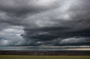 sky with dark grey clouds