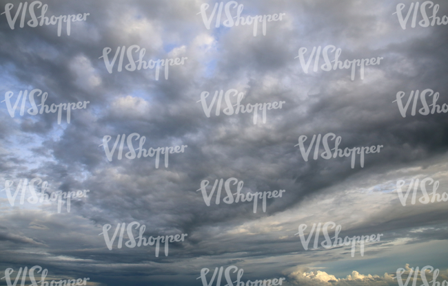 sky with many grey clouds